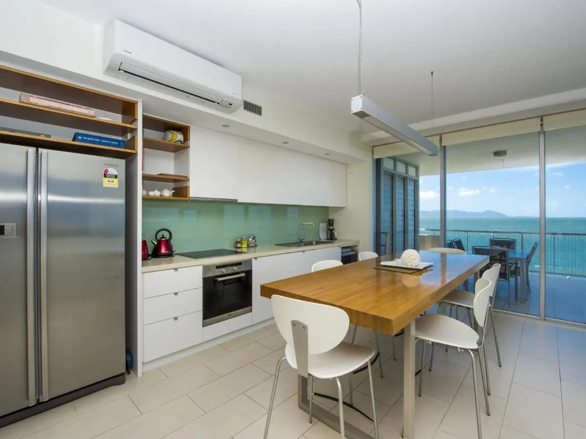 1 Bright Point Apartment 4201 Nelly Bay 0*,  Australia