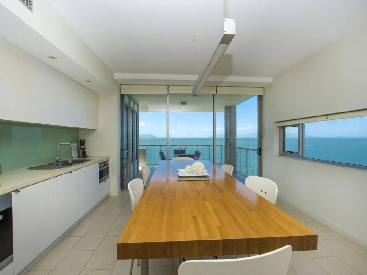 1 Bright Point Apartment 4201 Nelly Bay