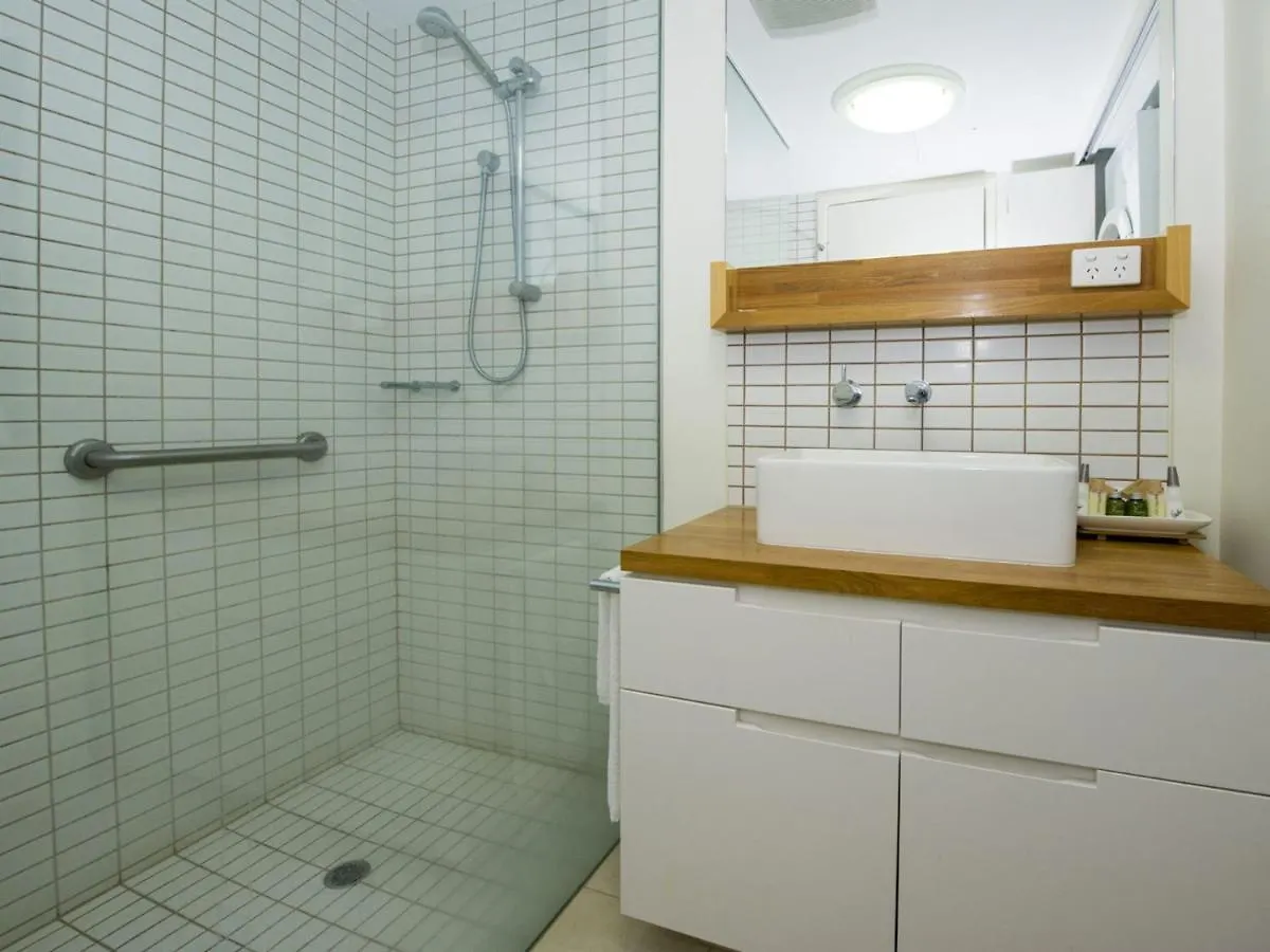 1 Bright Point Apartment 4201 Nelly Bay